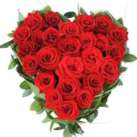 Сердце красных роз